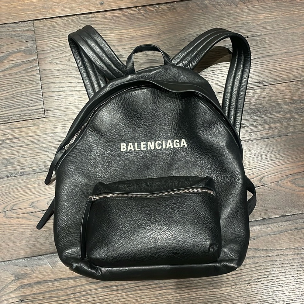 Balenciaga Men’s Everyday Backpack in Black